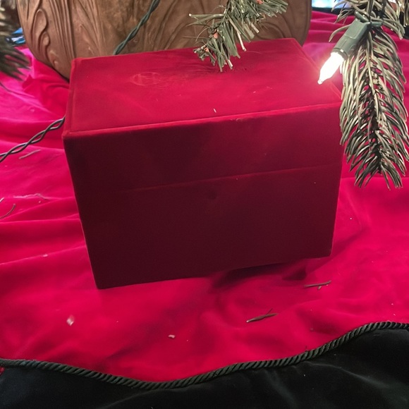 Authentic w/ Certificate hand painted Christmas ornament by artist Peggy Abrams - Picture 6 of 9